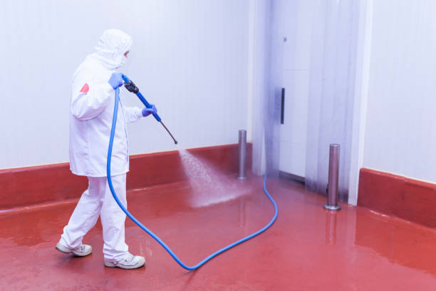 Best Animal Enclosure Cleaning  in Green Meadows, OH
